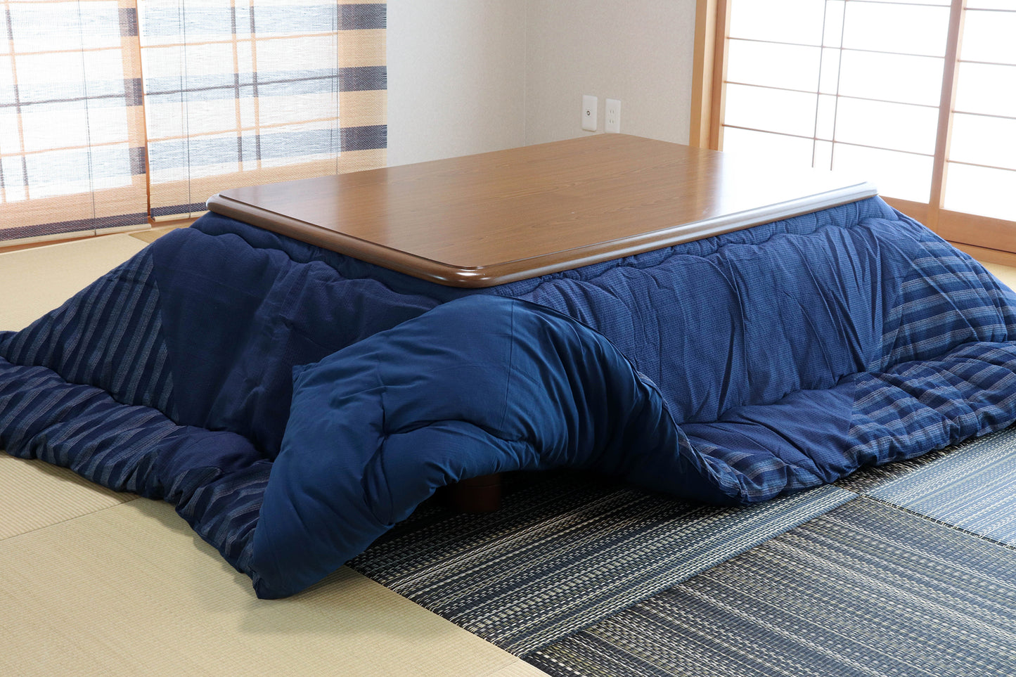 こたつ布団 正方形 しじら 柄 約185×185cm(こたつ台 約70~80×70~80cm 用)綿100% おしゃれ 染色 和柄 和風 洋室 和室 こたつ掛け布団 こたつ 布団 厚掛け 日本製